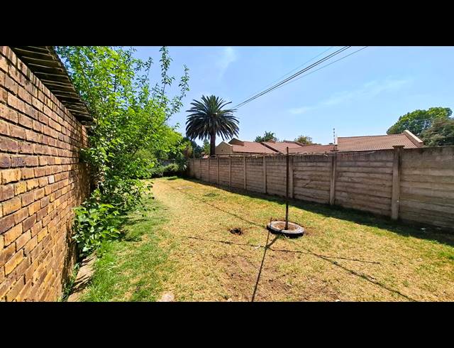 3 BEDROOM HOUSE FOR SALE IN VANDERBIJLPARK SW 2
